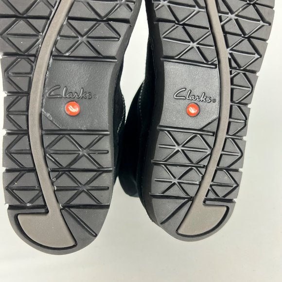 Clarks Unstructured Ashburn Womens Short Slouch Boot Black Suede size 6.5W Wide - Picture 15 of 16